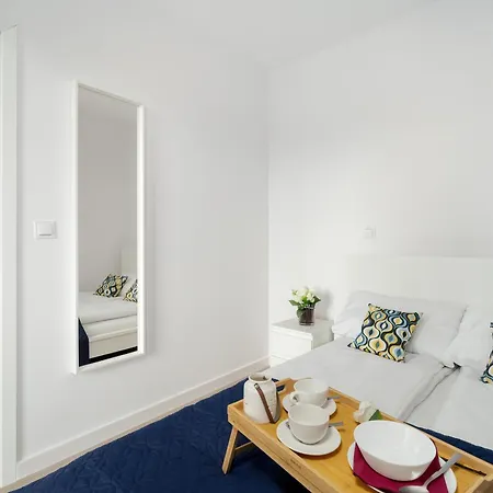 Nowoczesny Apartament Dla 2 Doroslych I 2 Dzieci Parking By Renters * Poznan