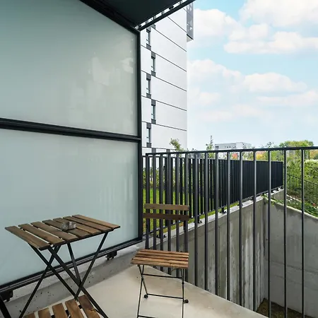 Nowoczesny Apartament Dla 2 Doroslych I 2 Dzieci Parking By Renters Poznan